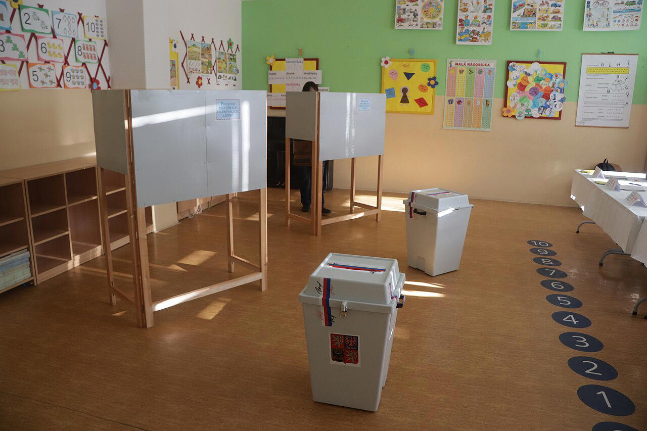 Volební místnost
