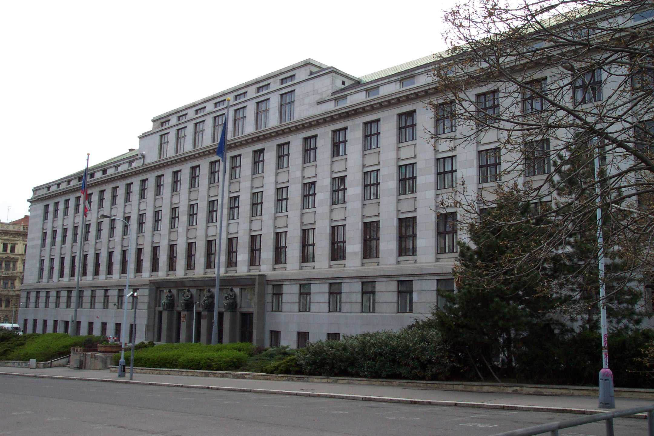 Ministerstvo zemědělství v Praze.