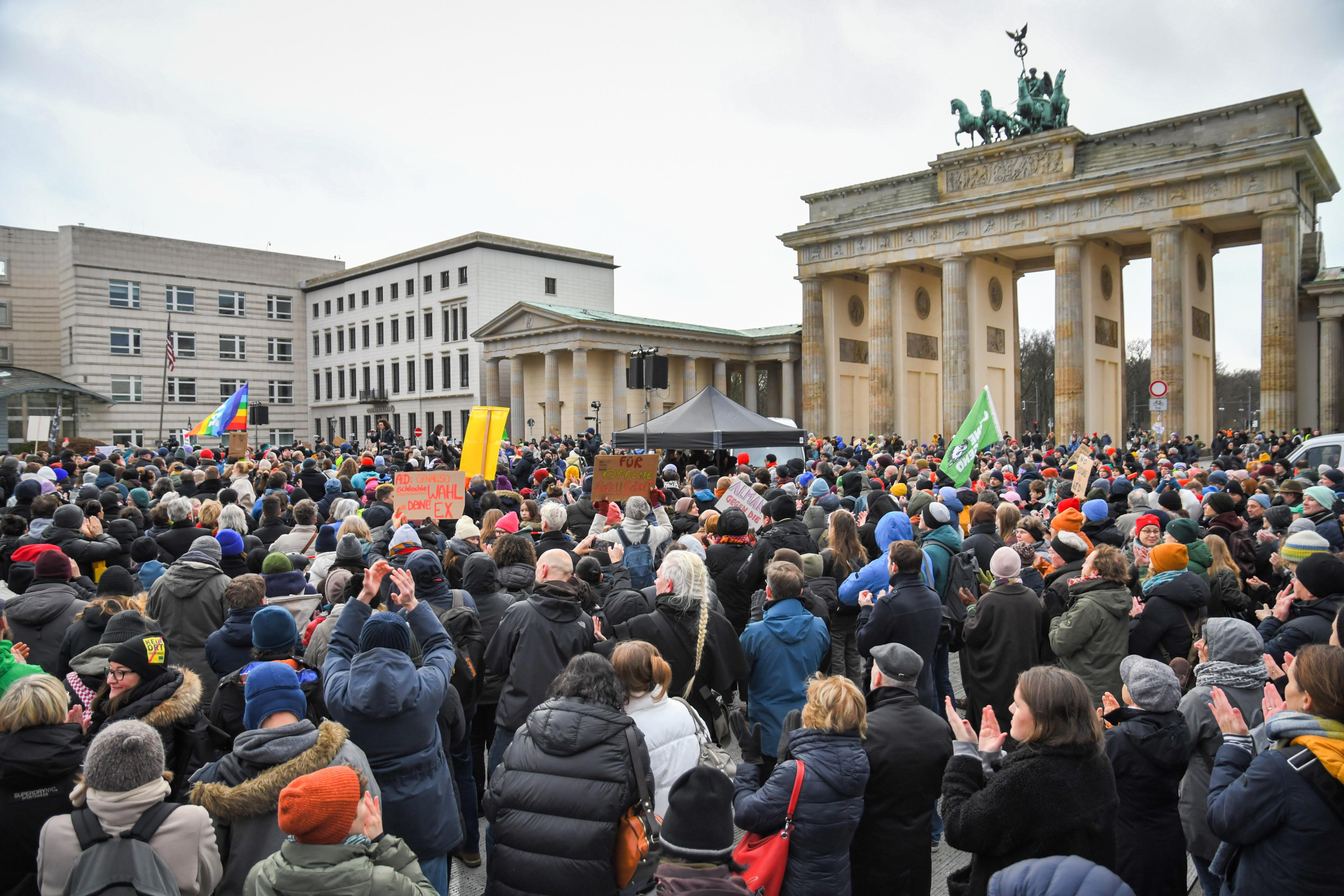Protesty proti Merzově vládě