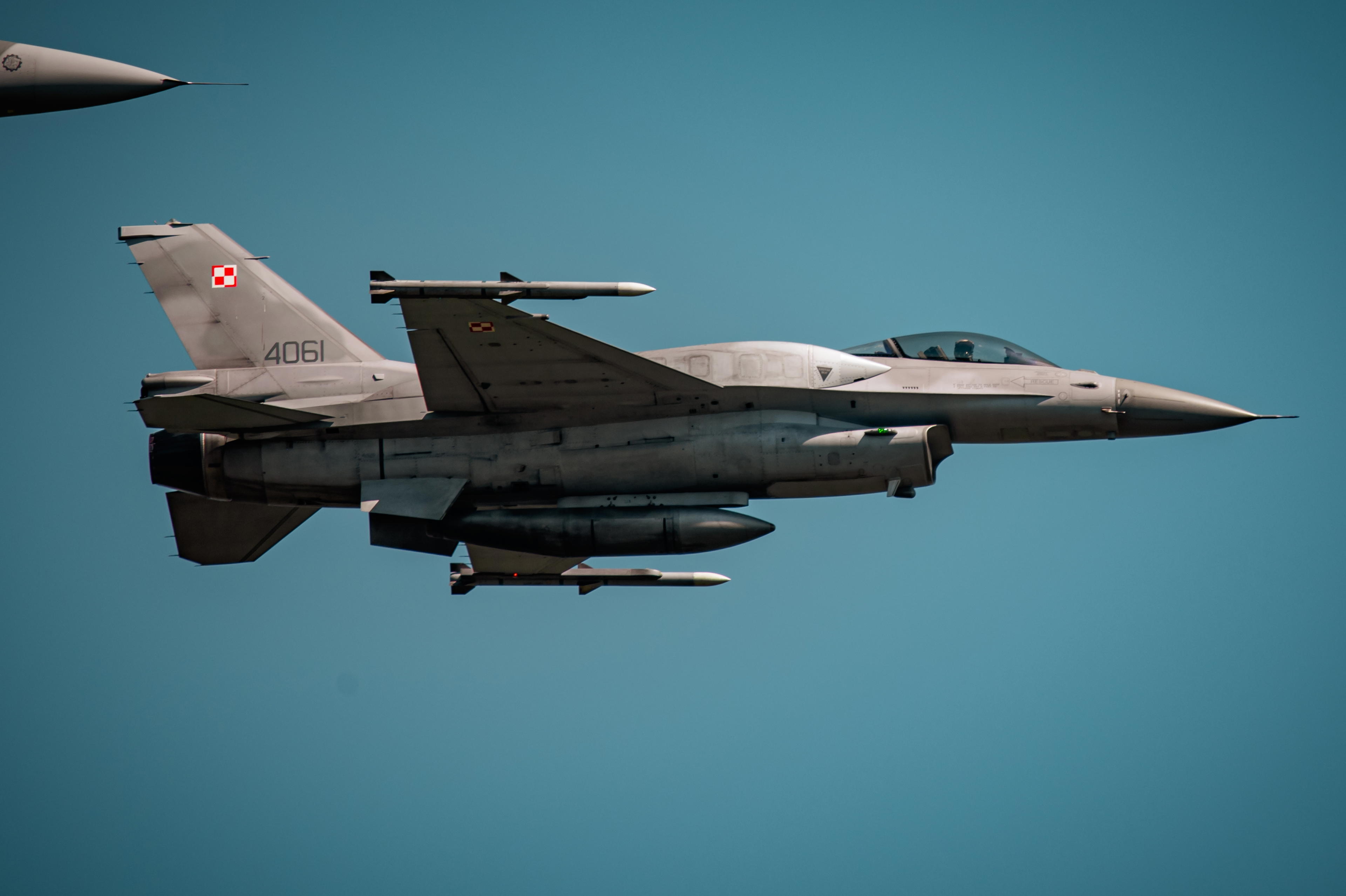 F-16 Fighting Falcon